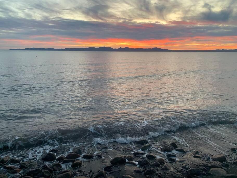 Tres Iguanas Apart Hotel - New, Cozy & Spacious Flats, Short Walk To Beach Loreto  Exterior foto